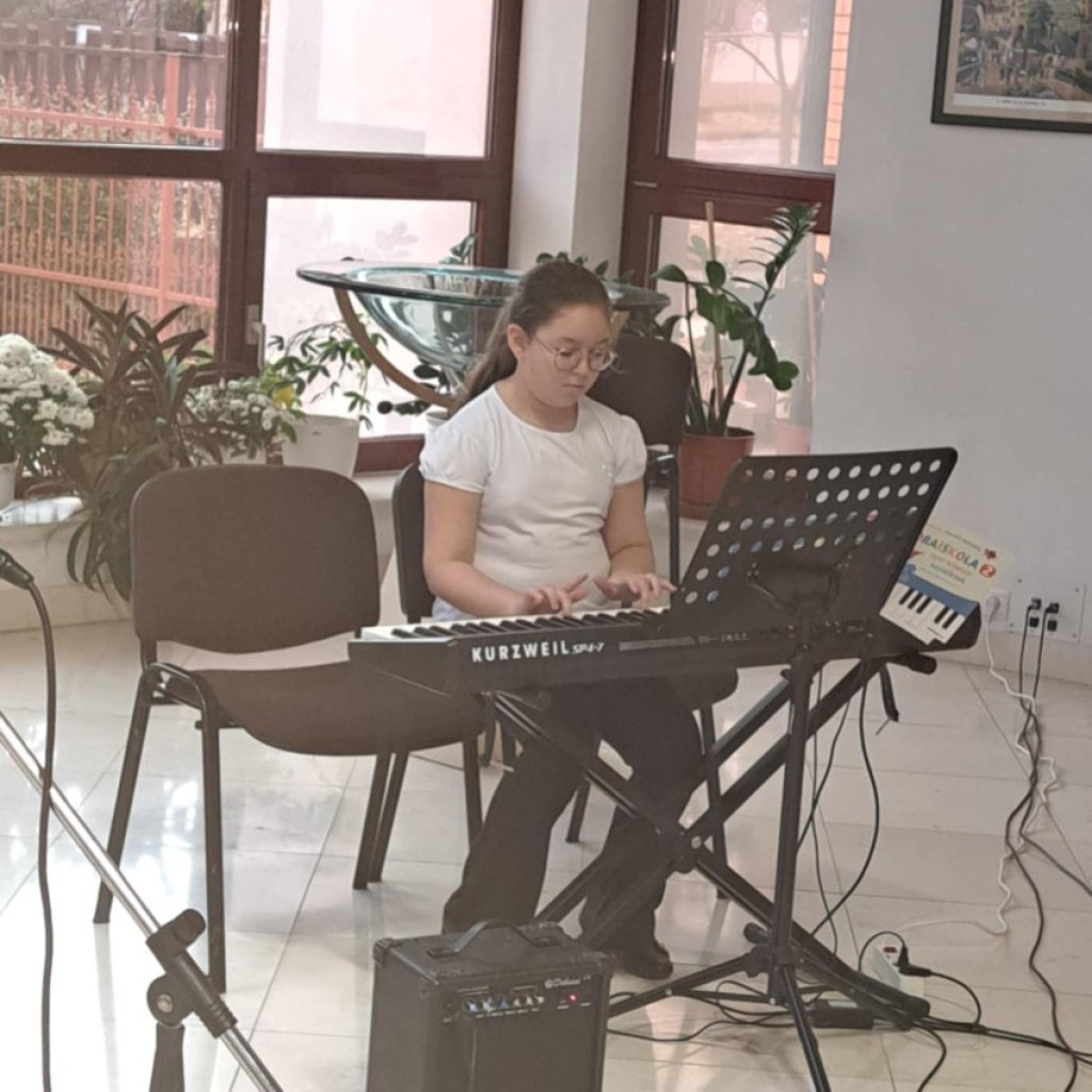 2025.11.18 Zenés műsor a Szeretetotthonban