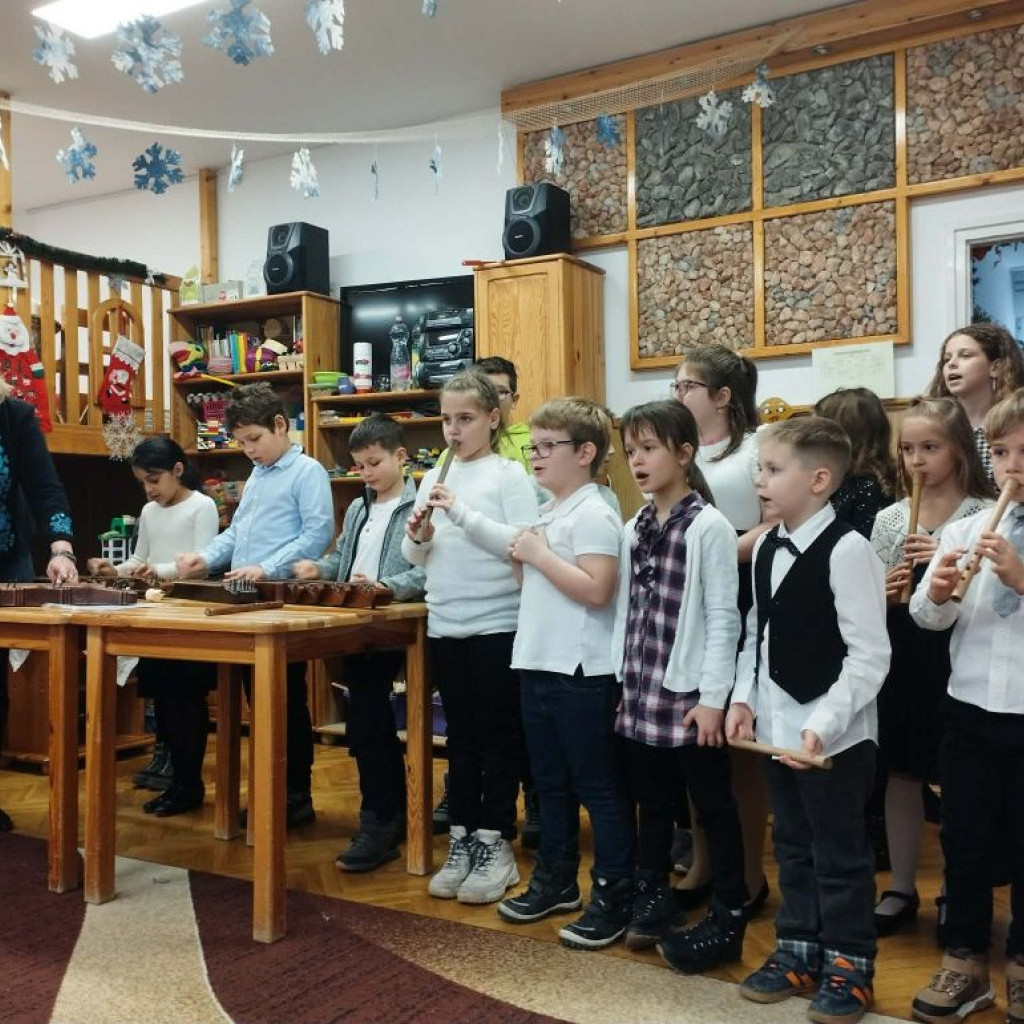 2025.12.16 Adventi hangolódás Sajókeresztúron az óvodában