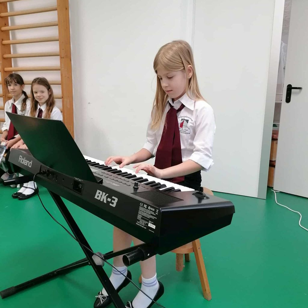 2025.11.27 Zenés délelőtt az Eszterlánc Északi Óvoda Homokvár Tagintézményében